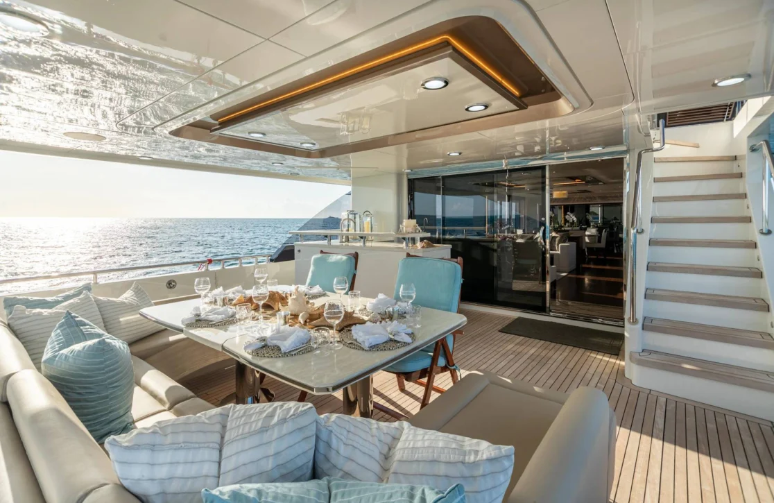 An image of I C yacht