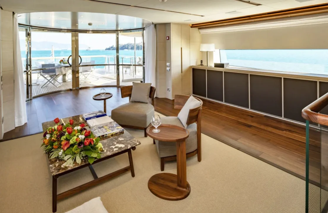An image of Anything Goes V yacht