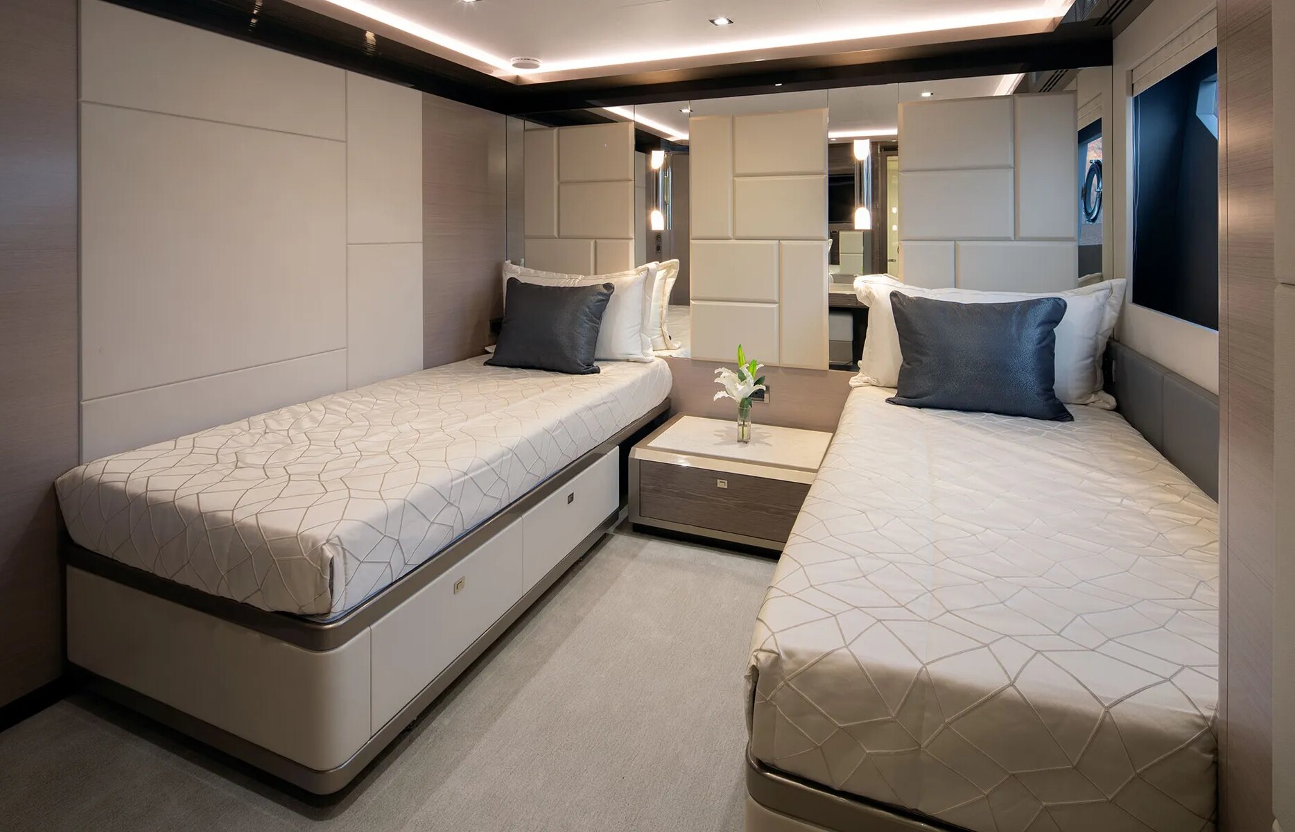 A preview of interior Bedroom cabin