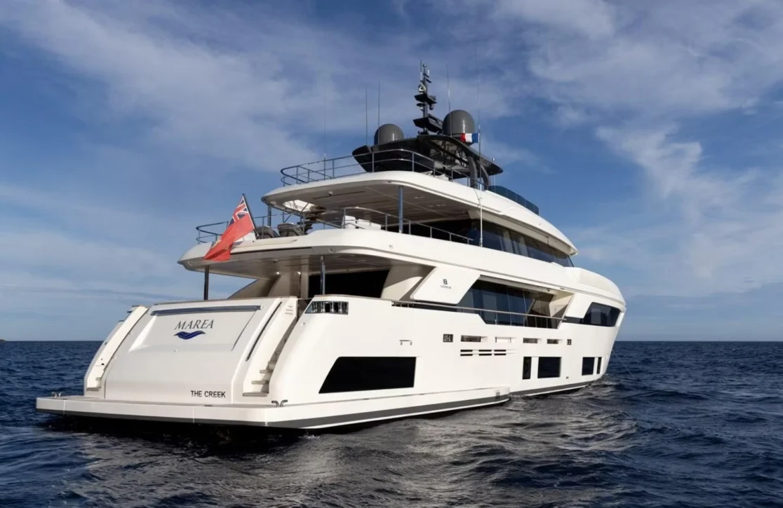 An image of Eros yacht