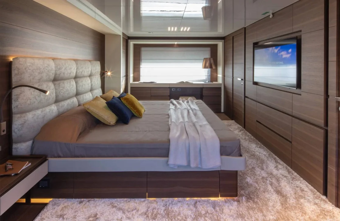 An image of Eros yacht