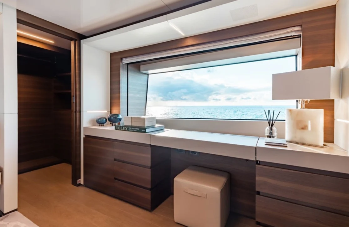 An image of Eros yacht