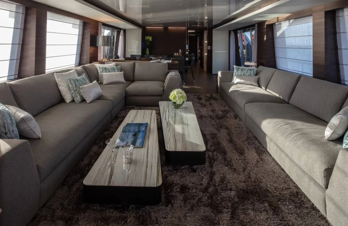 An image of Eros yacht