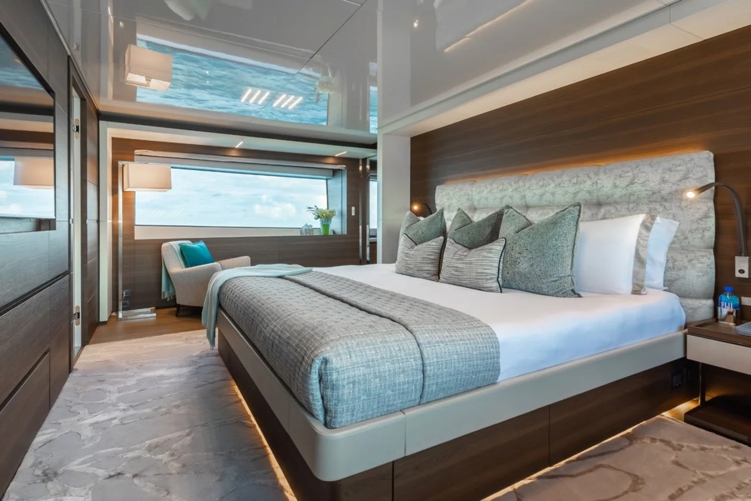 A preview of interior Bedroom cabin