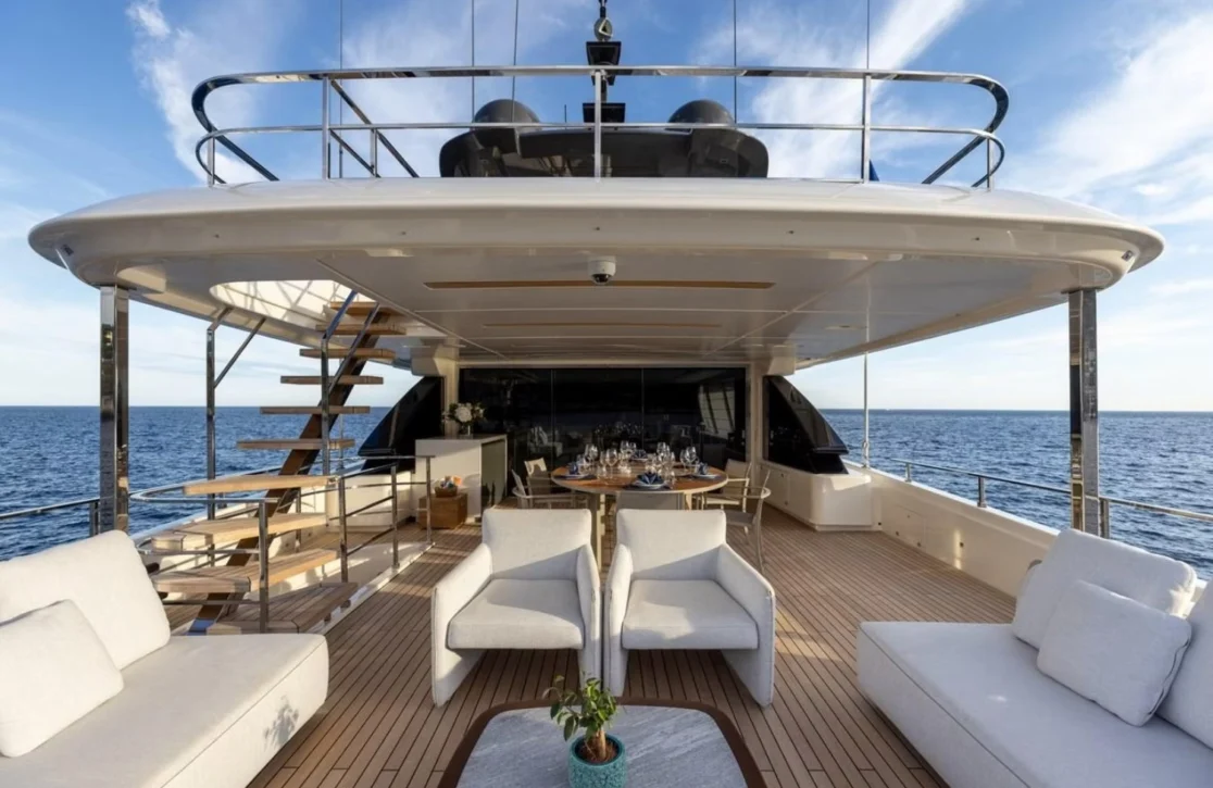 An image of Eros yacht
