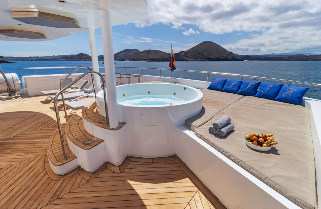 An image of Elite yacht