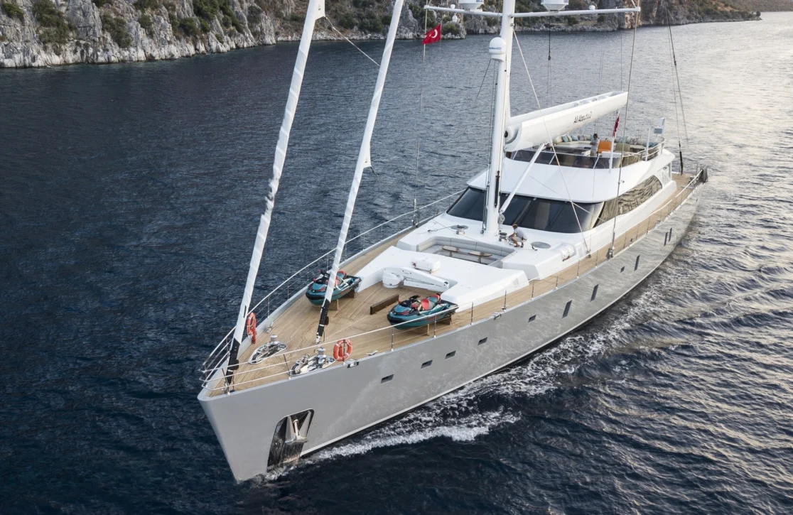 An image of All About U 2 yacht
