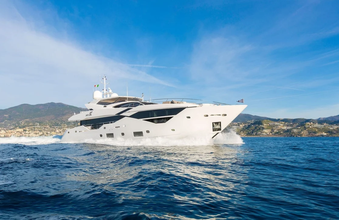 An image of Legende yacht