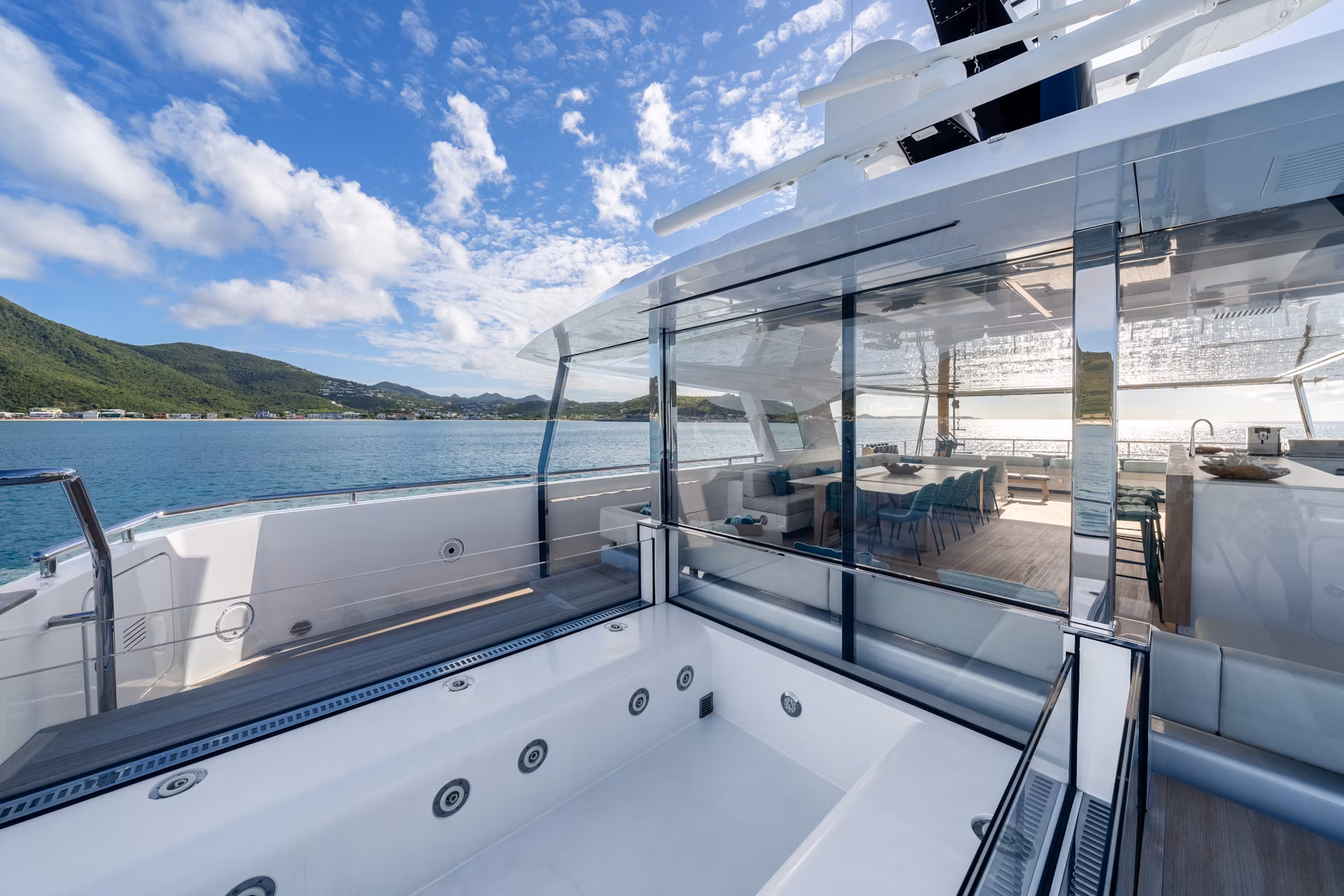 An image of Emocean yacht