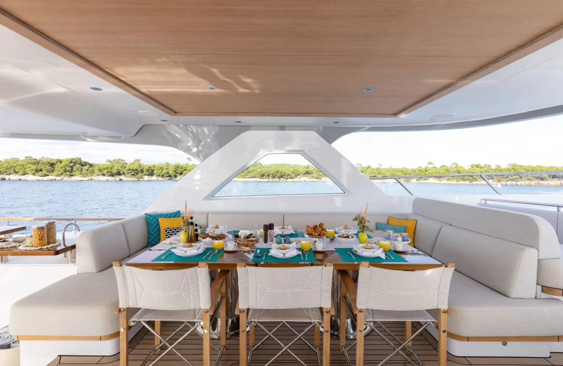 An image of Mana I yacht