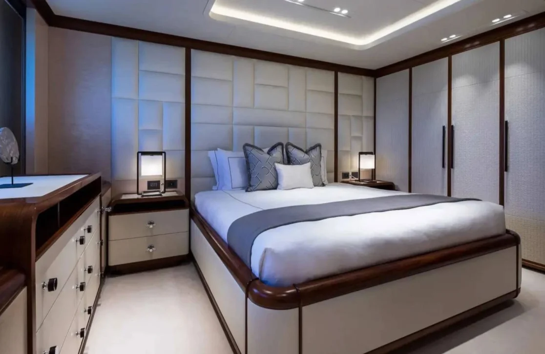 An image of Calex yacht