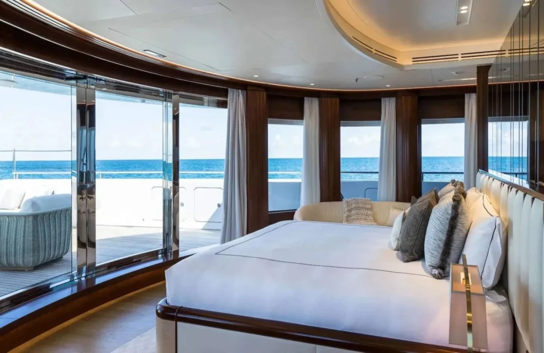 An image of Calex yacht