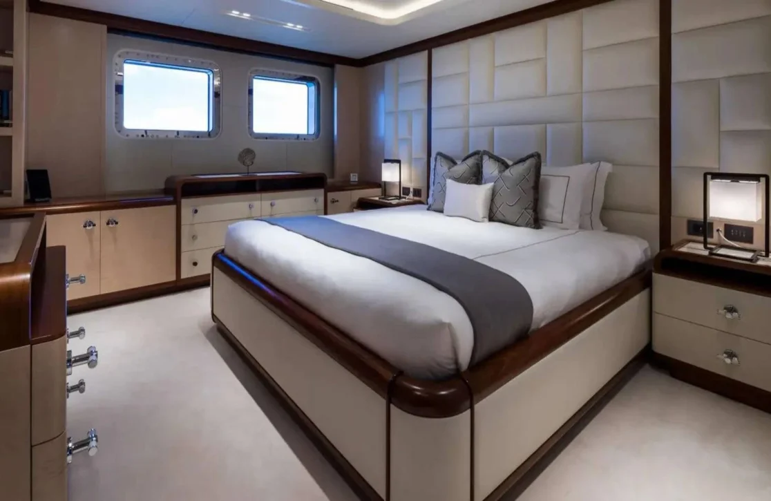 An image of Calex yacht