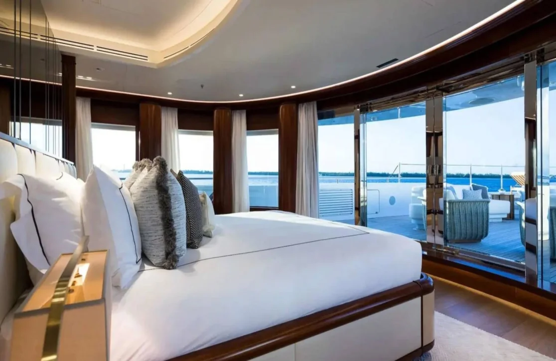 An image of Calex yacht