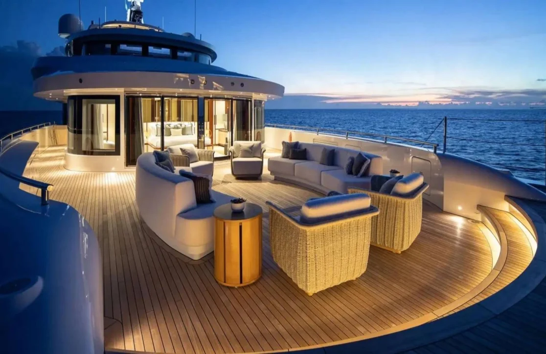 An image of Calex yacht
