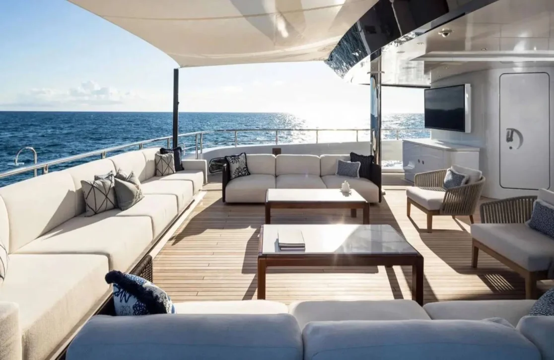 An image of Calex yacht