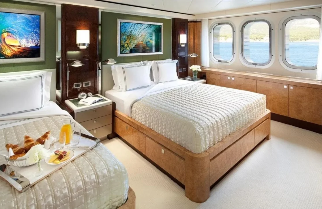 An image of Sycara V yacht