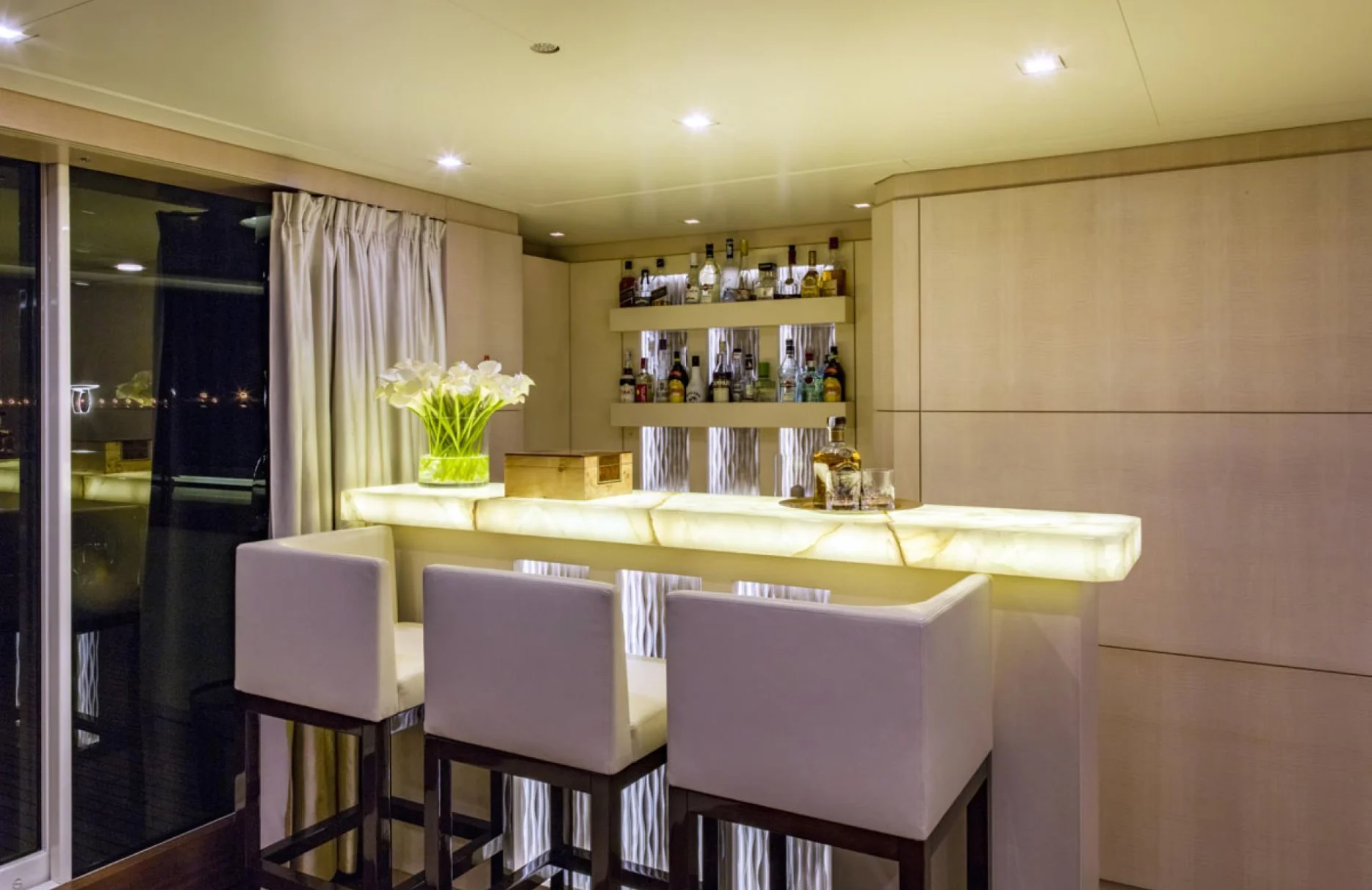 A preview of interior Bar or dance club