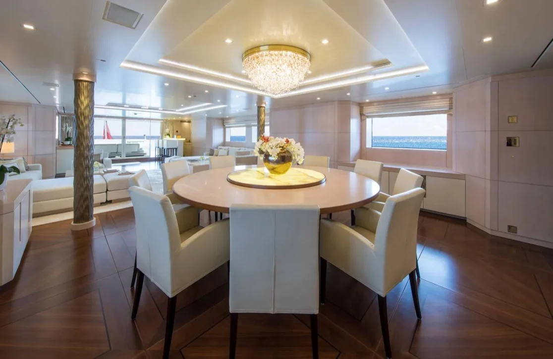 An image of Roma yacht