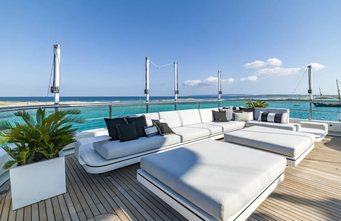 An image of Roma yacht