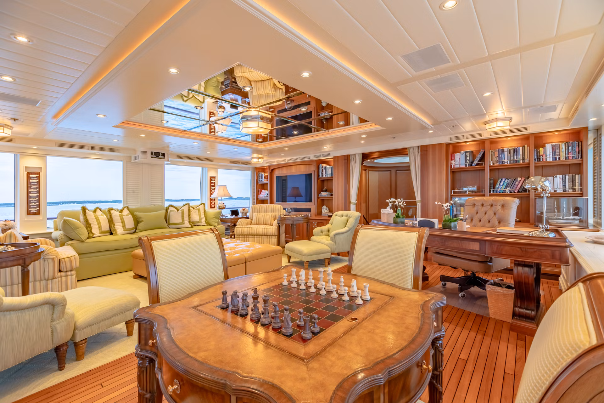 An image of Shadowl yacht