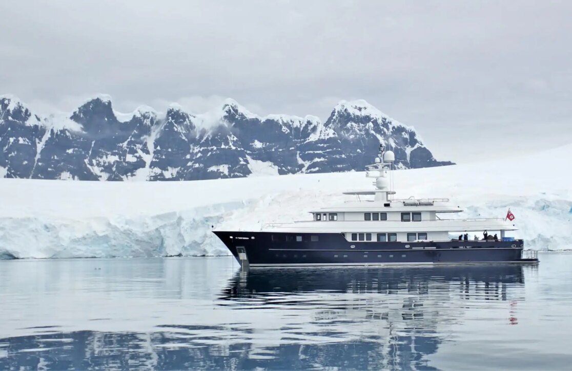 An image of Ocean’s Seven yacht