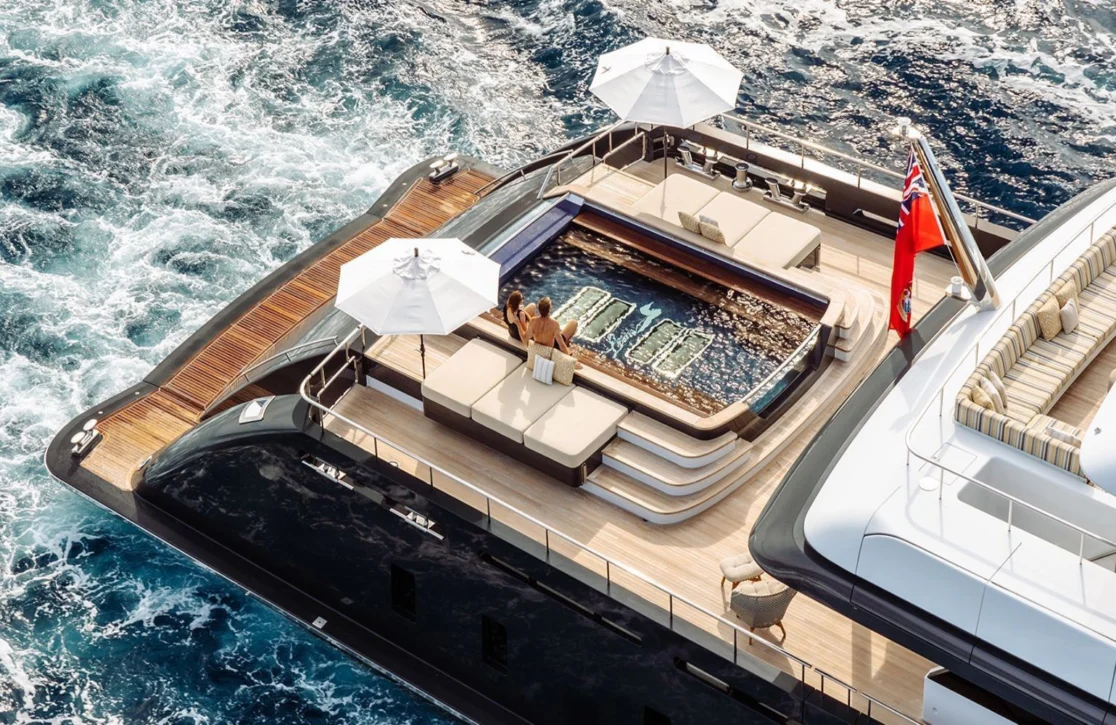 An image of Loon yacht