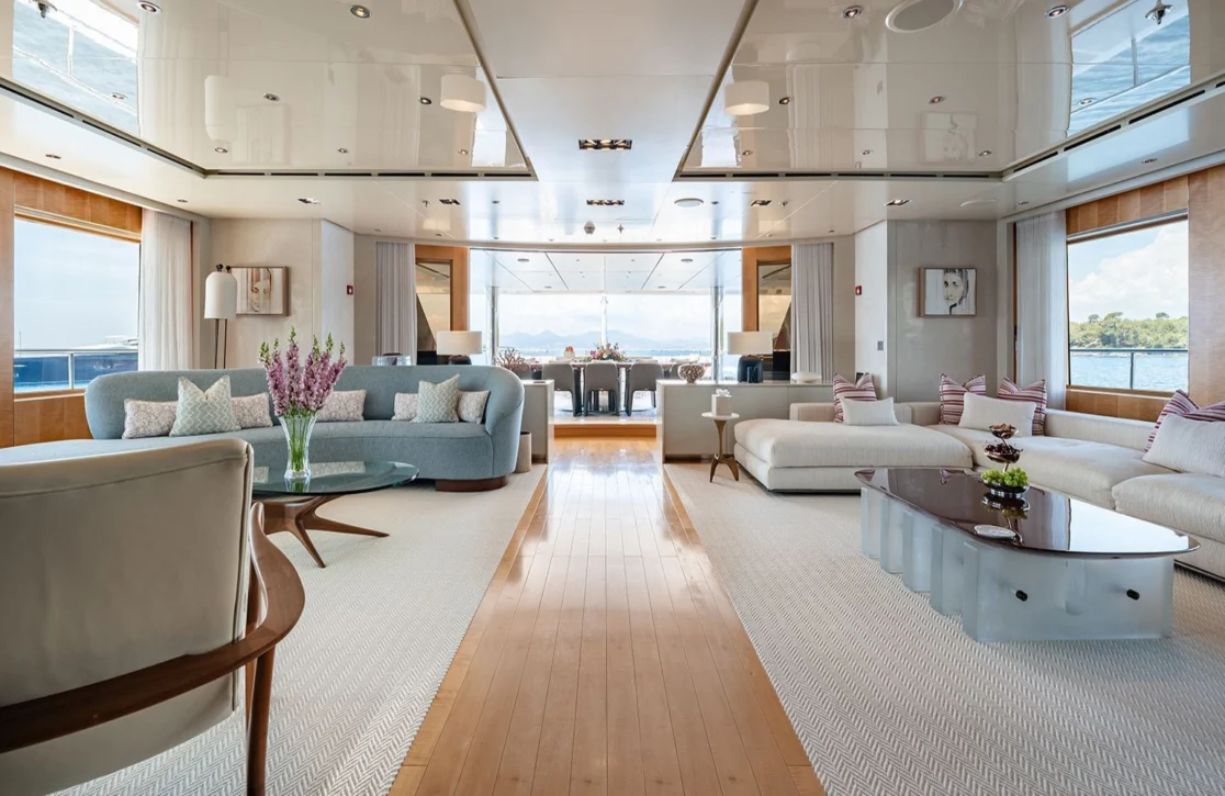 An image of Loon yacht