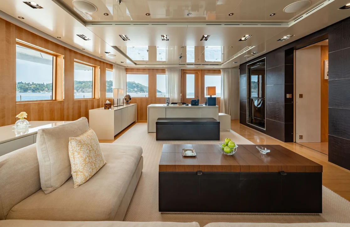 An image of Loon yacht