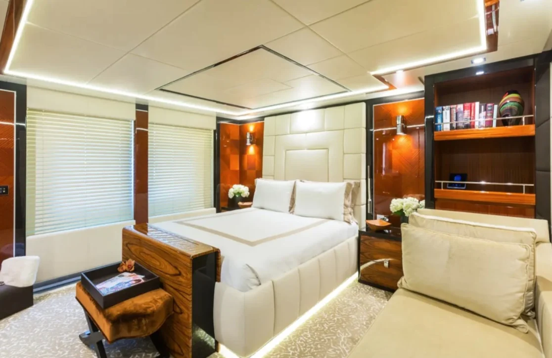 An image of Nora yacht