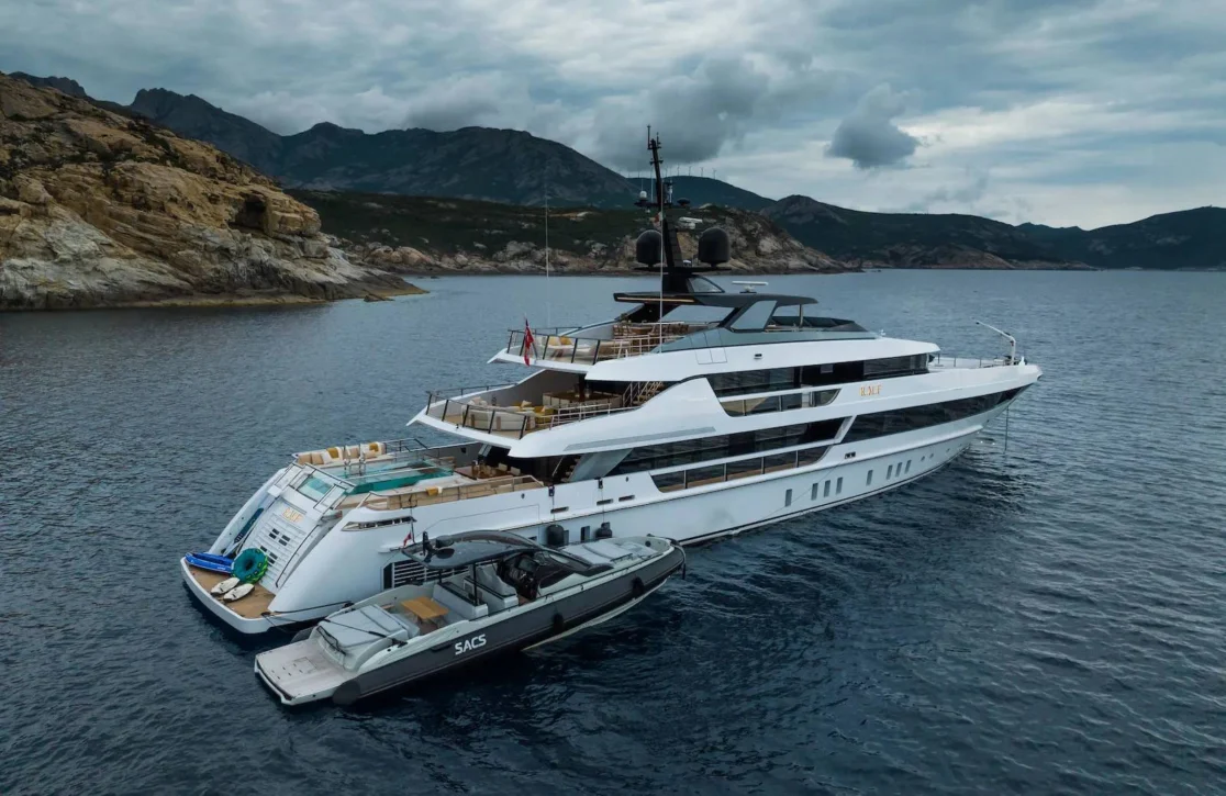 An image of Rmf yacht