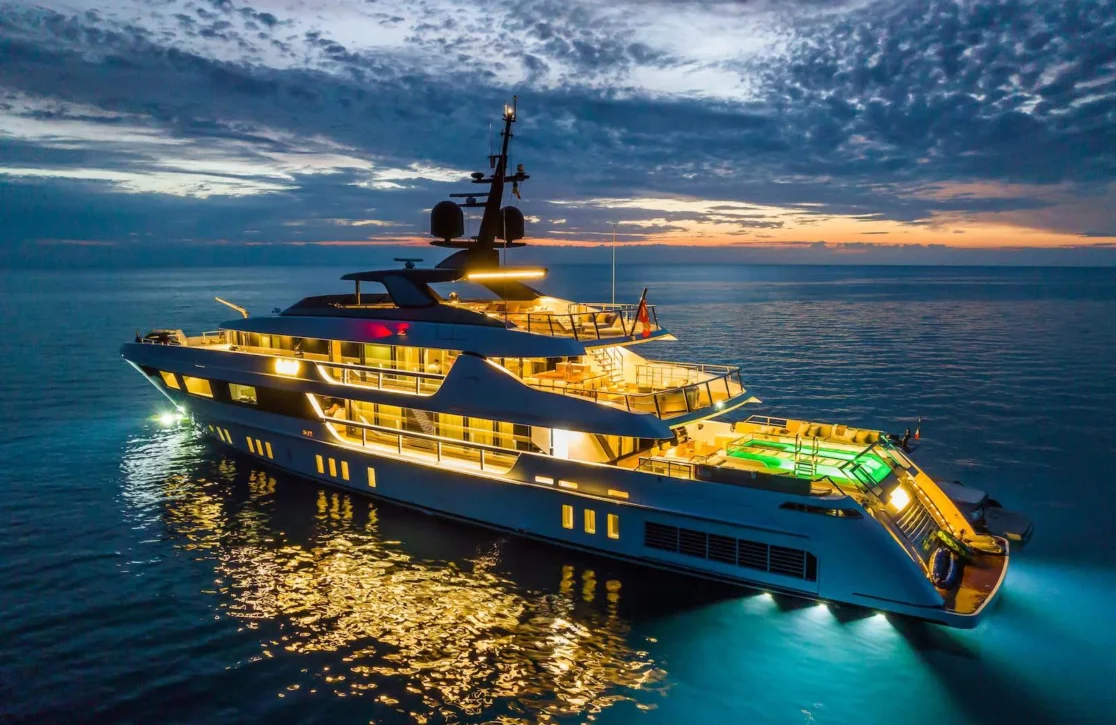 An image of Rmf yacht