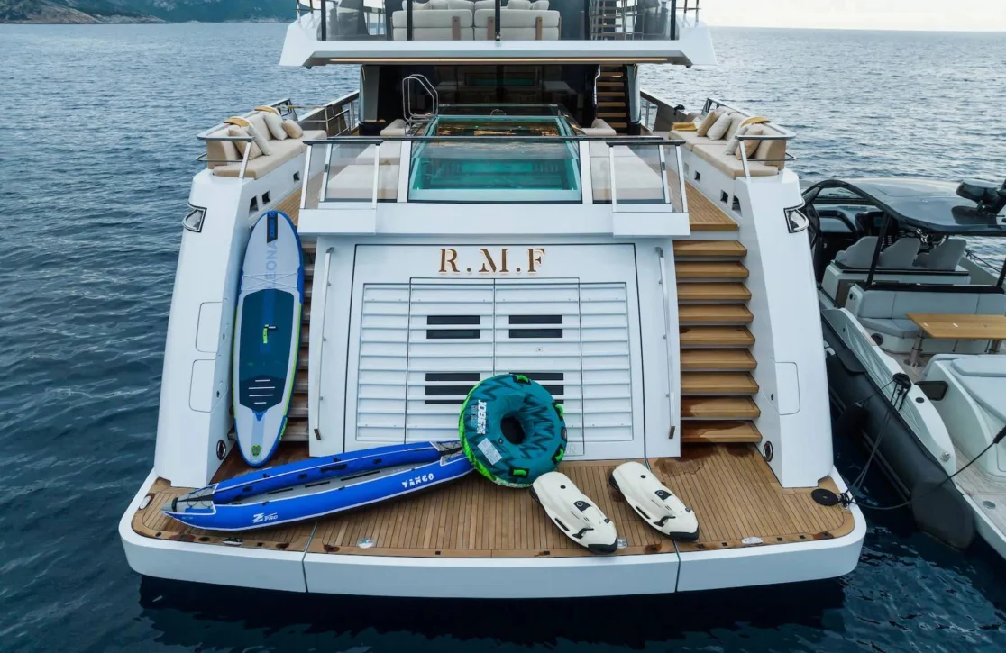 An image of Rmf yacht