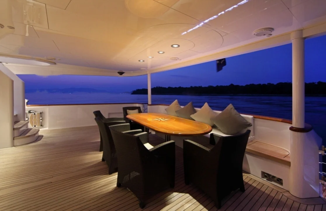 An image of Seashell yacht