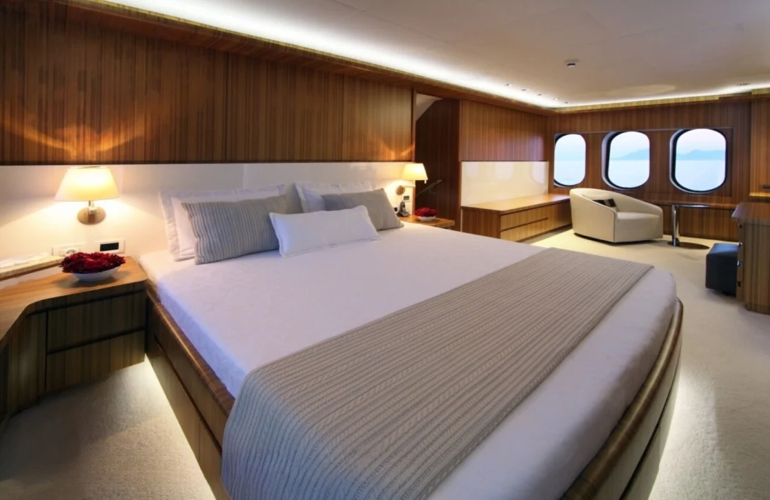 An image of Seashell yacht