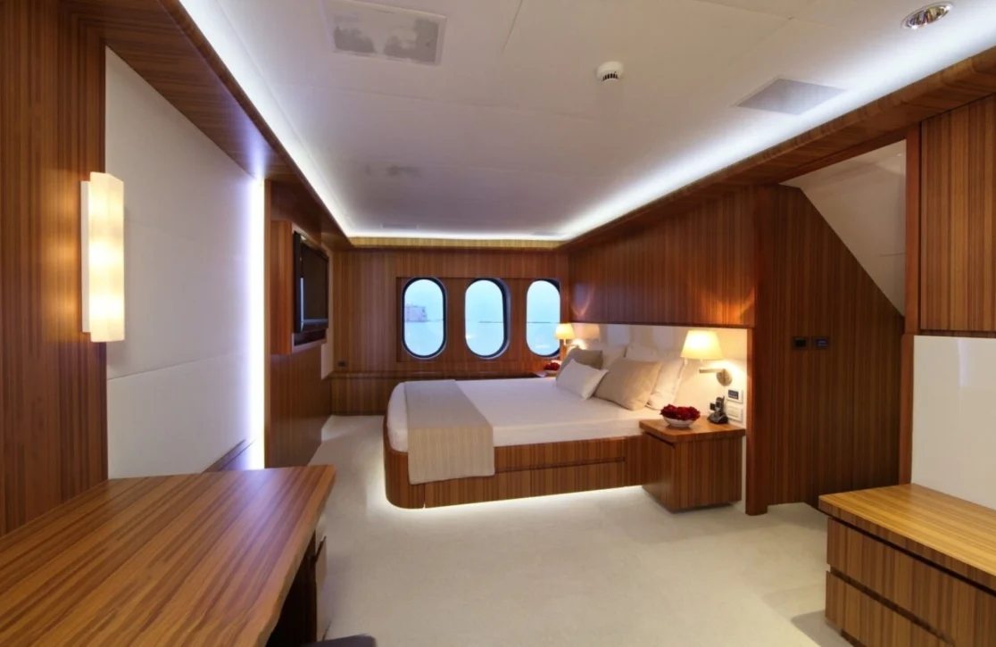 An image of Seashell yacht