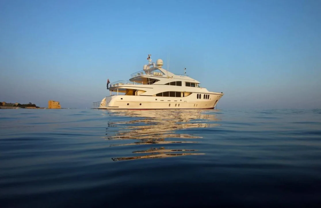An image of Seashell yacht