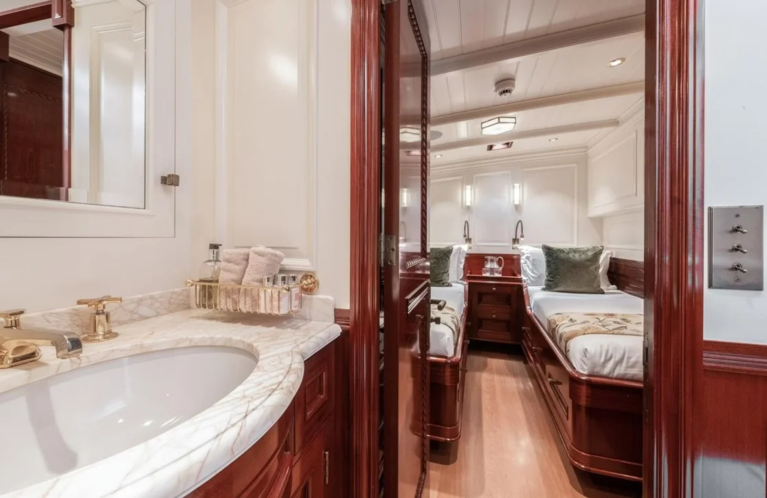 An image of Rainbow yacht