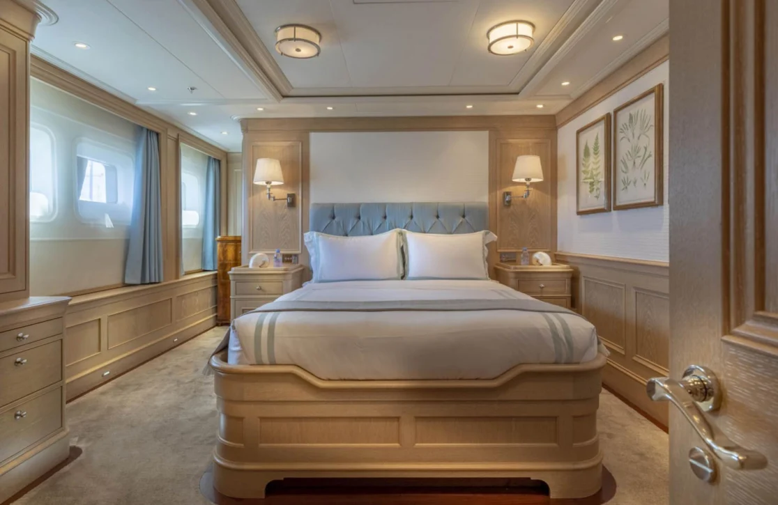 An image of Fabulous Character yacht