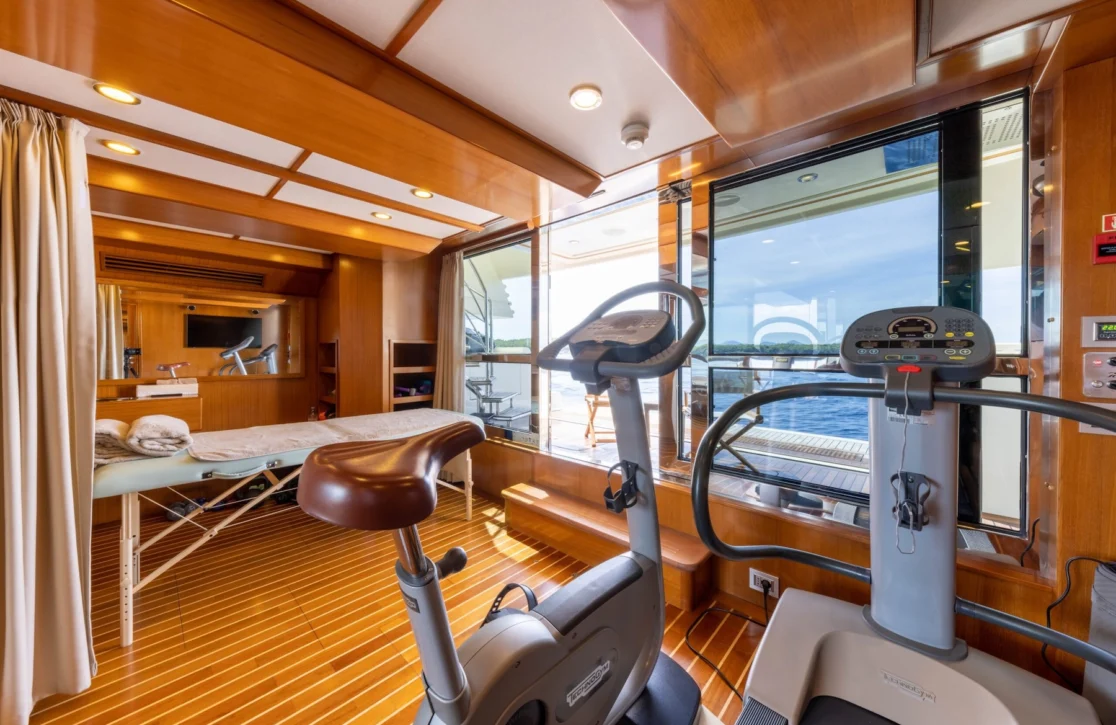 An image of O’lion yacht