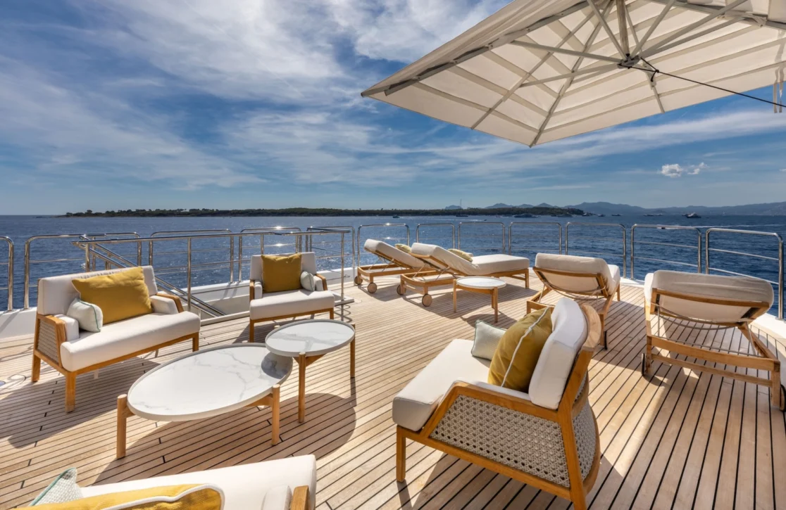 An image of O’lion yacht