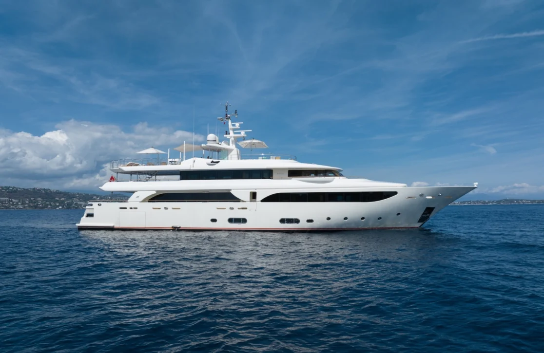 An image of O’lion yacht