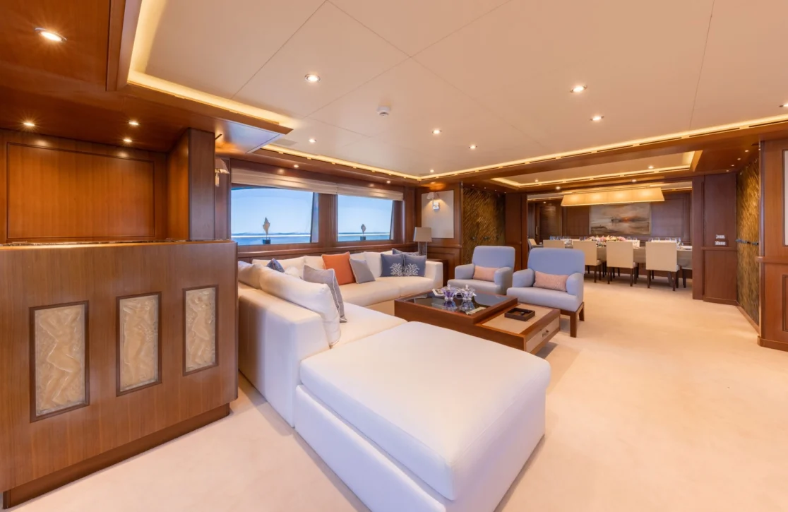 An image of O’lion yacht