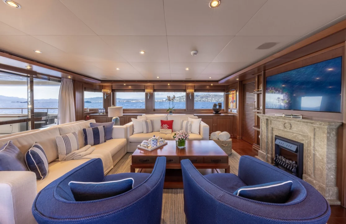 An image of O’lion yacht