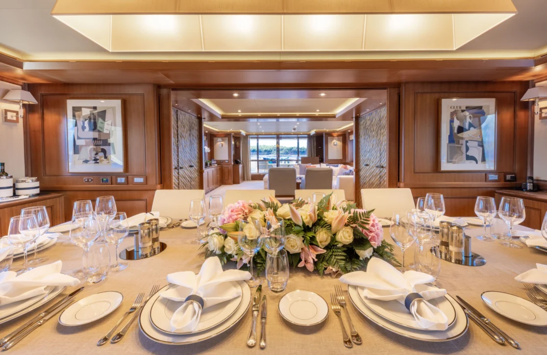 An image of O’lion yacht