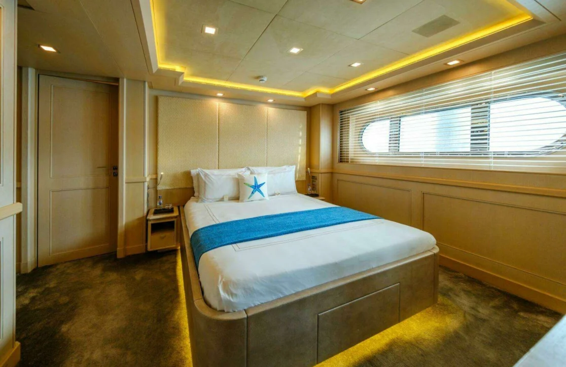 An image of Polaris yacht