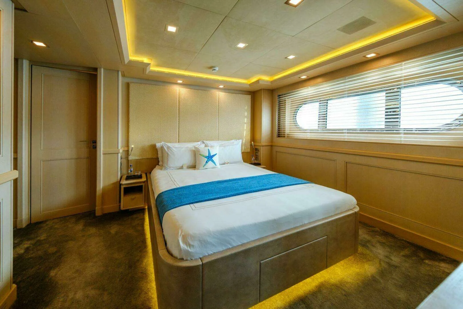 A preview of interior Bedroom cabin