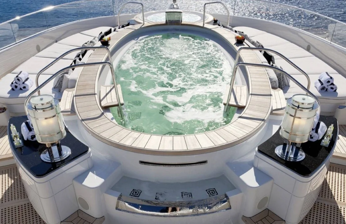 An image of Phoenix 2 yacht