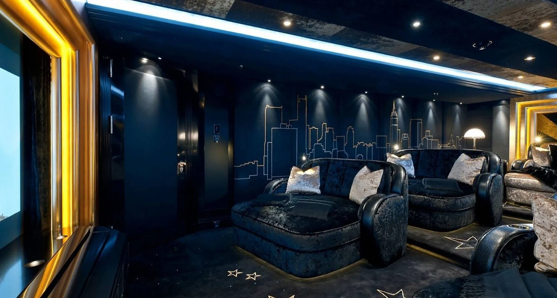 A preview of interior Theatre