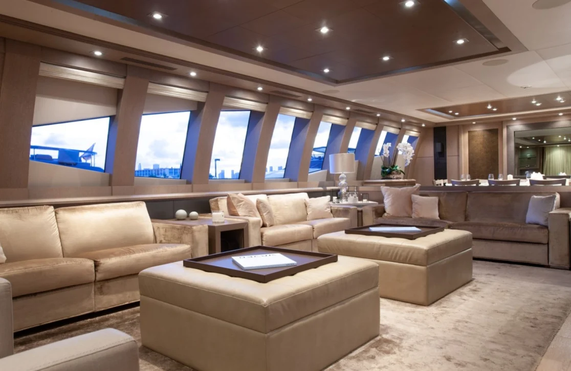 An image of Defiant yacht